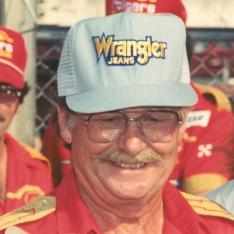 Harry Hyde won seven races as crew chief for Tim Richmond's No. 25 Hendrick Motorsports Chevrolet in 1986.