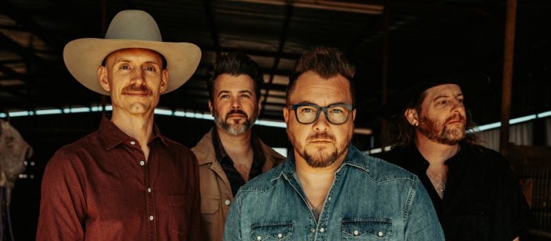 The multi-platinum recording artists Eli Young Band will perform a 60-minute pre-race concert in the infield of Charlotte Motor Speedway on Sunday, Oct. 13, before the green flag falls of the action-packed Bank of America ROVAL 400. 